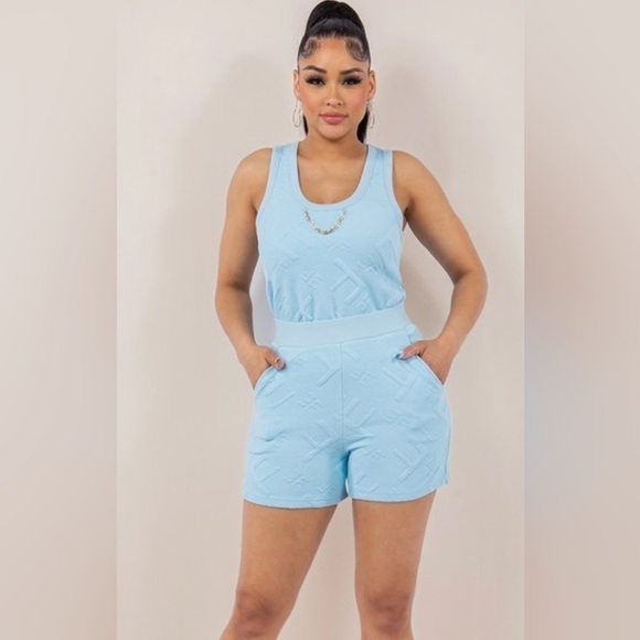 Black 2 Piece Shorts & Matching Top. Abstract Design - Picture 3 of 6